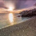 Nyaraló Da Salvo 10 Minuti Da Capo Vaticano *